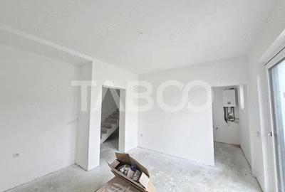 Casă cu 4 camere cu Teren 255 Mp în Central - 2