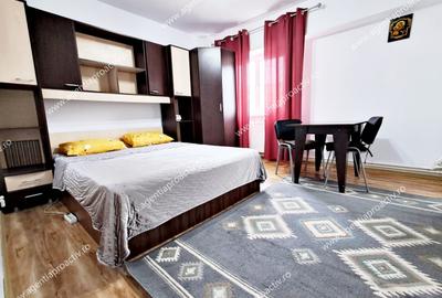 Garsonieră decomandată în - 1