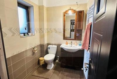 Casă cu 4 camere cu Canalizare în Dragomirești-Deal - 5