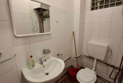 Spațiu comercial, de 65 mp, în Central - 5