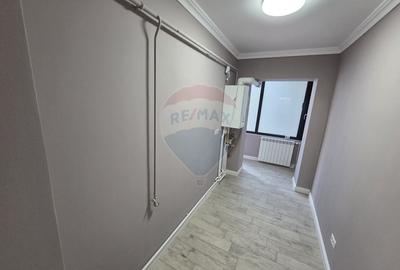 Spatiu comercial renovat - 2
