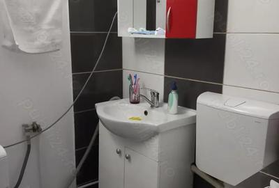 Vand apartament 3 camere, 2 bai ?i 2 bslcoane inchise cu termopan - 3