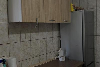 DOAMNA GHICA-3 camere, centrala termica, parcare, etaj 2/10-450 euro - 2