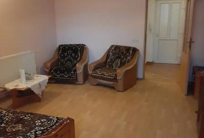 Garsonieră decomandată în Central - 2