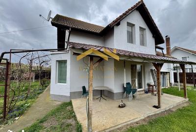 Casă cu 5 camere cu Teren 430 Mp în Sânmihaiu Român - 5