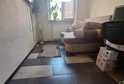 Etaj intermediar! Decomandat! Trei camere! CE1159 - 10