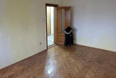 Apartament cu 3 camere decomandat în Exterior Vest - 1
