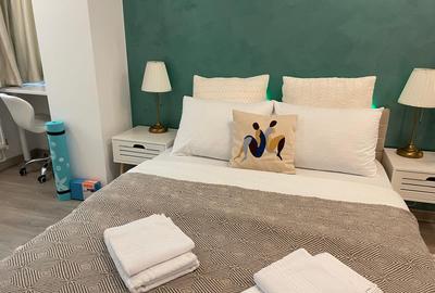 Apartament cu 2 camere semidecomandat, mobilat în City Park Mall