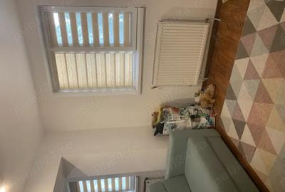 Vand apartament 3 camere