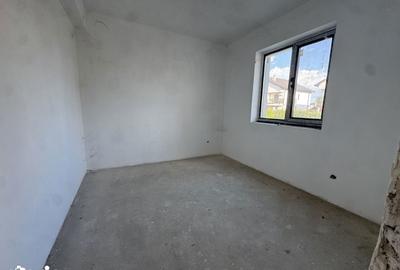 Casă cu Teren 260 Mp în Central