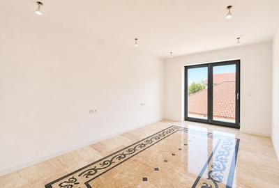Casă individuală cu 7 camere cu Teren 409 Mp în Sud - 3