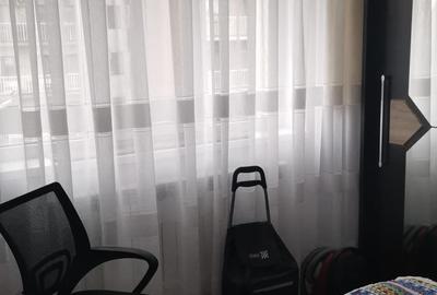 Apartament 3 camere si 2 bai - Imagine principală: 1/8Apartament 3 camere si 2 b - 7