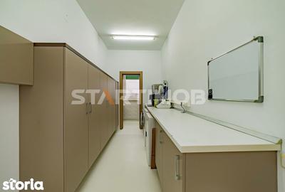 Spațiu comercial, de 115 mp, în Piața - 9