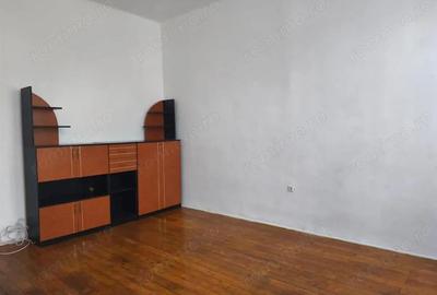 Casă cu 2 camere cu Teren 15 Mp în Unirii - 7