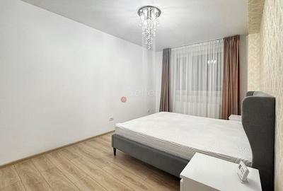 Apartament cu 3 camere decomandat, mobilat în Tractorul - 13