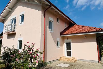 Vila Individuala Laguna Albastra | Bucatarie complet mobilata | Teren 600mp - 6