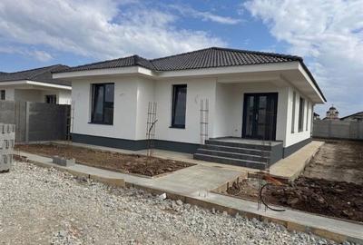 Casă cu 4 camere în Sântandrei - 2