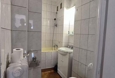 Apartament de vanzare  3 camere decomandat – Piața Romană RISC 1 - 9