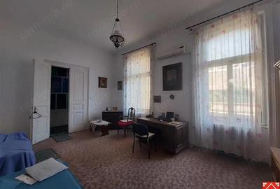Apartament cu 3 camere în Ultracentral - 2