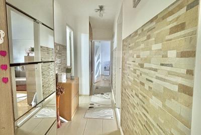 Apartament 3 camere, decomandat, et. 7/9, zona Gh. Lazar -Iulius Mall - 9