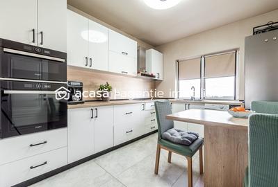 Duplex cu 8 camere cu Canalizare în Vladimirescu - 3