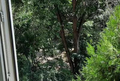 De vanzare apartament 3 camere Ozana - 8