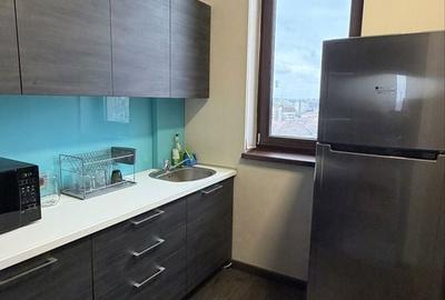 Spațiu comercial, de 74 mp, în Central - 4