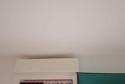 Casă cu 2 camere cu Teren 1500 Mp în Central - 1