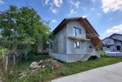 Casa individuala, 162 mp utili, 440 mp teren, zona Barnova - 13