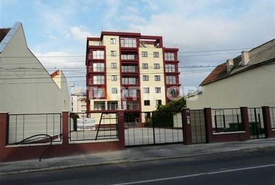 Apartament mobilat Central cu parcare - 27