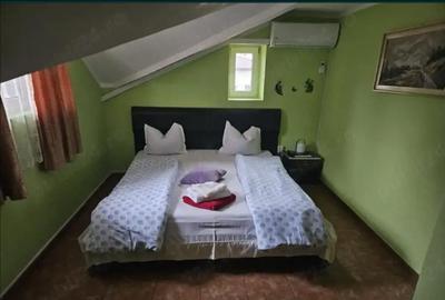 Spațiu comercial, de 200 mp, în Central - 2