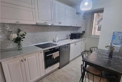 Apartament cu 3 camere decomandat în Central - 2