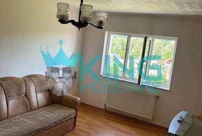 Apartament cu 3 camere decomandat, mobilat în Central