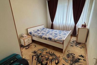 Apartament cu 2 camere semidecomandat în Micro 4 - 4