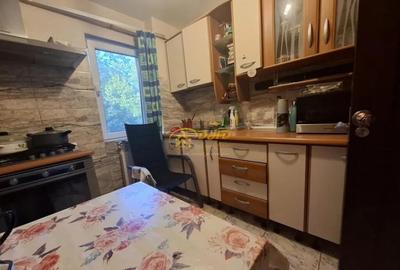 Apartament 3 camere decomandate - Podul de Piatra - 2