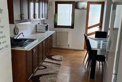 Apartament cu 3 camere decomandat în Central - 3