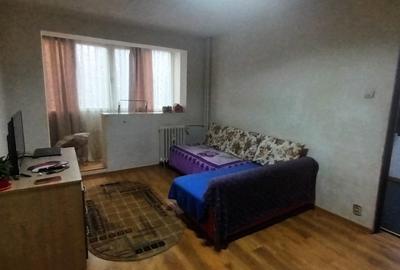 Apartament semidecomandat în Drumul Taberei
