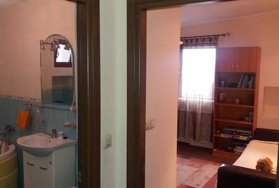 Apartament cu 2 camere decomandat în Păcurari - 1