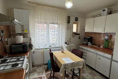 Apartament cu 4 camere decomandat în Sud - 5