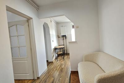 Apartament 2 camere, decomandat,mobilat si utilat, la Poalele Cetatii Apartament 2 camere, decomandat,mobilat si utilat, la Poalele Cetatii - 11