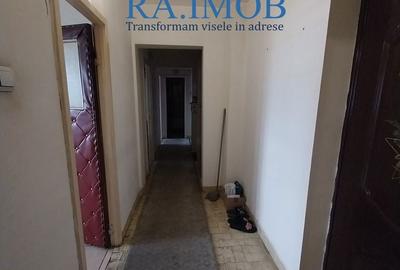 Apartament cu 3 camere decomandat în Republicii - 2