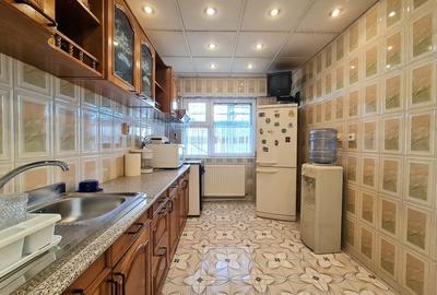 Apartament cu 5 camere decomandat, mobilat în Păcii - 9