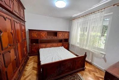 Apartament cu 4 camere decomandat în 7 Noiembrie - 10