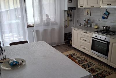 Ichiriez vila P+1 zona Scoala 7 + teren= 240 mp cu deschidere de 17 ml - 2