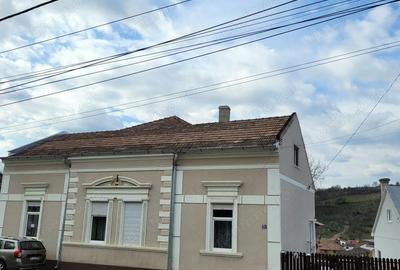Casă cu 5 camere cu Teren 1579 Mp în Central - 7