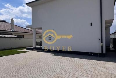 Casă cu 4 camere cu Teren 571 Mp în Cristian