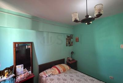 Apartament cu 3 camere în Vitan