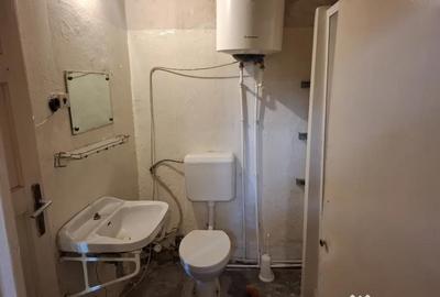 Apartament cu 3 camere semidecomandat în Central - 2