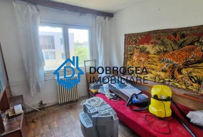 ALUNISULUI -3 CAMERE SEMIDECOMANDAT, ETAJ 3 - 2