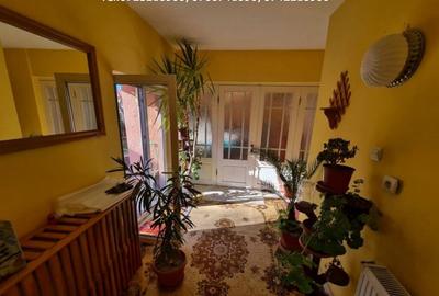 Casa D+P+1, situata in Curtisoara - 6